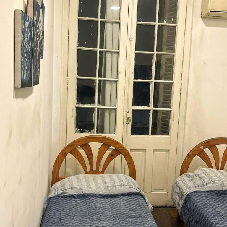 Montevideo Port Hostel - Economy Twin Room - 5