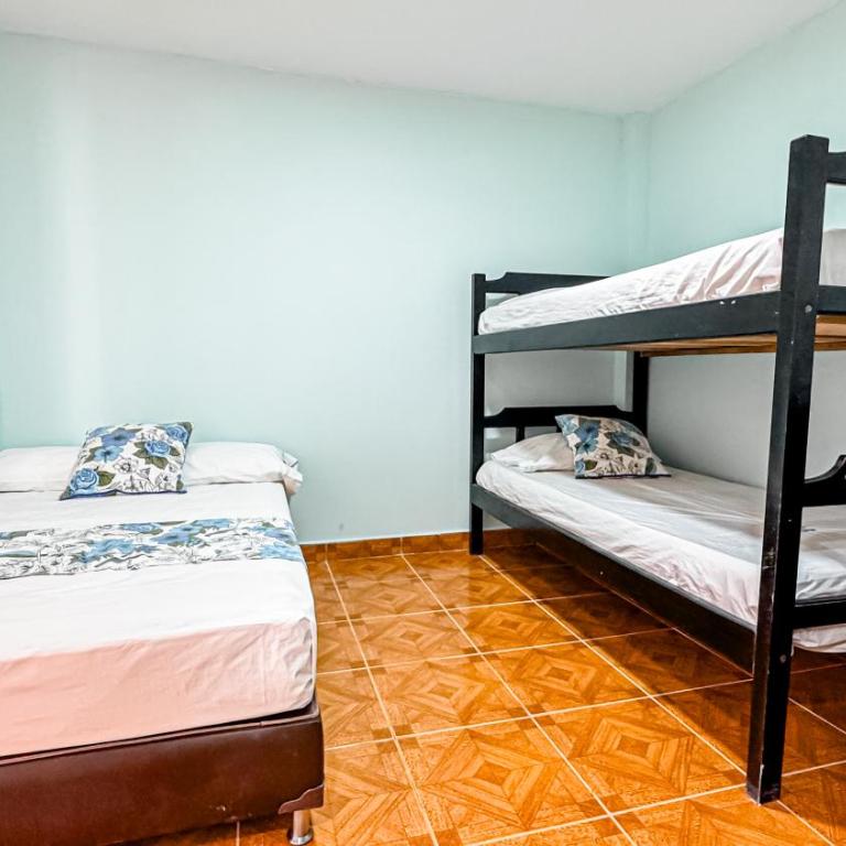 Hotel Santiago de Tolú - Quadruple Room with Private Bathroom - 7