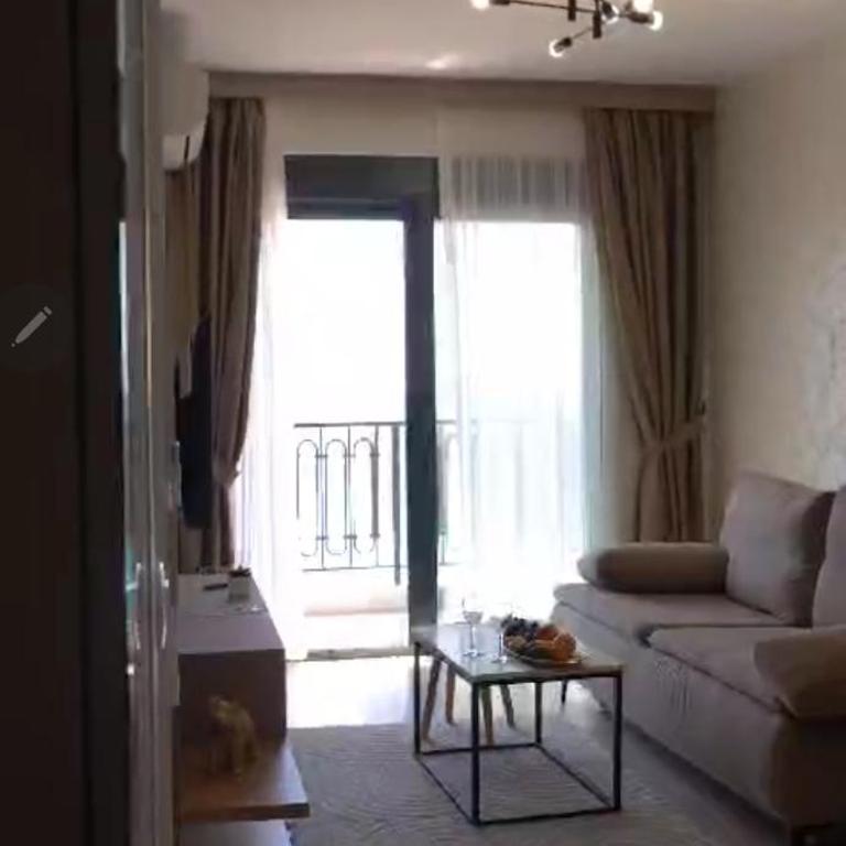 Skyline Apartments - One-Bedroom Apartment with Balcony and Sea View - 22