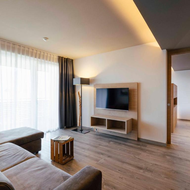 Hotel Pfeiss - Suite con Vasca Idromassaggio - 2