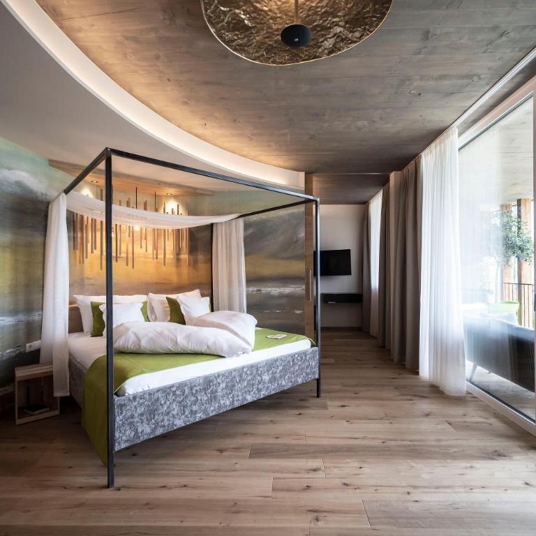 Hotel Pfeiss - Suite Deluxe con Vasca Idromassaggio - 5