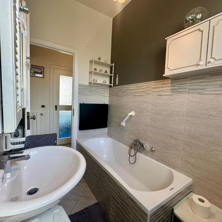 Villa Marcellina - Piazza San Giovanni, Giardino Privato, Jacuzzi, Barbecue e Parcheggio Privato - Villa de 3 dormitorios - 37