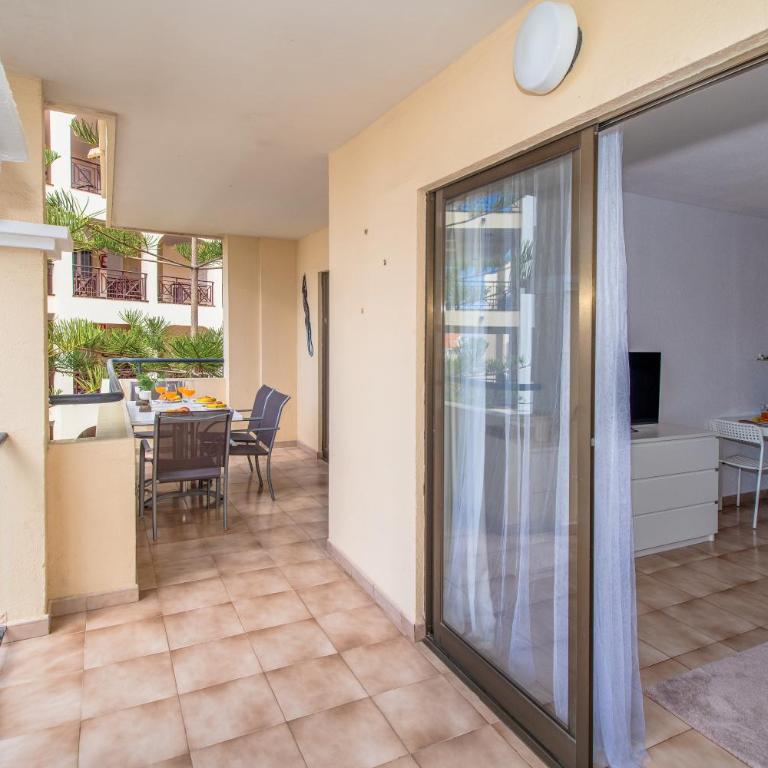Castle Harbour with heated pool ap Patricia - Apartamento de 1 dormitorio - 15