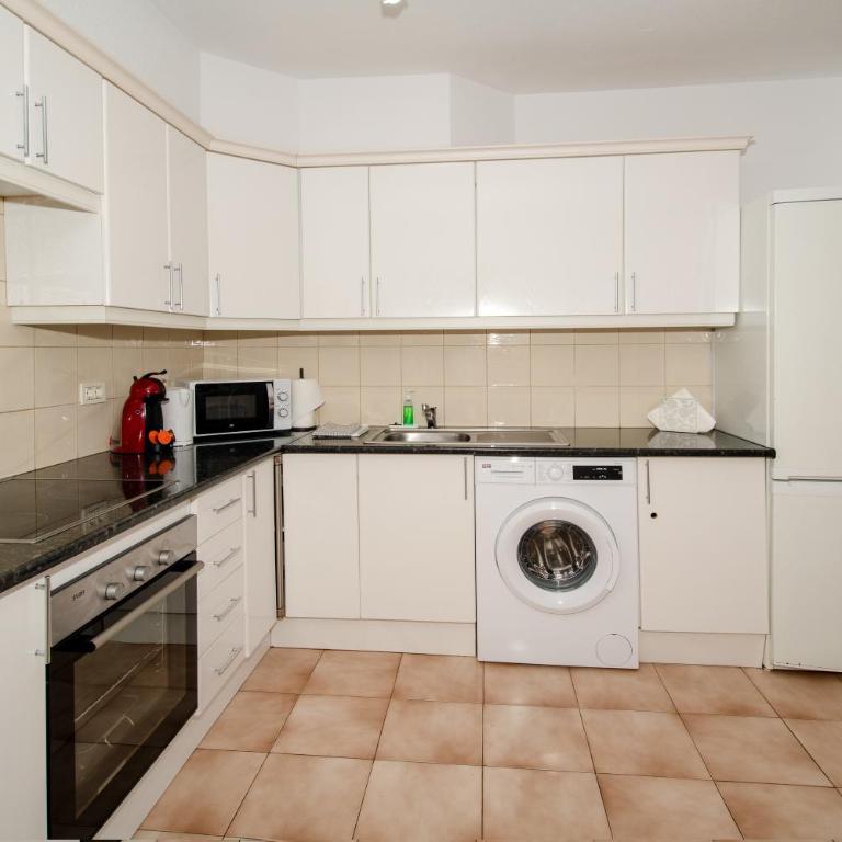 Castle Harbour with heated pool ap Patricia - Apartamento de 1 dormitorio - 16