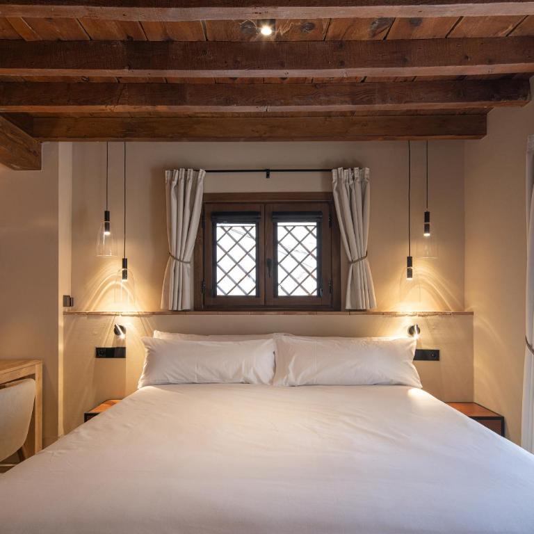 Calm Suites Babole - Queen Studio - Disability Access - 14