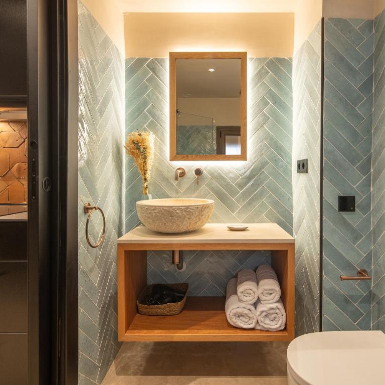 Calm Suites Babole - Queen Studio - Disability Access - 4