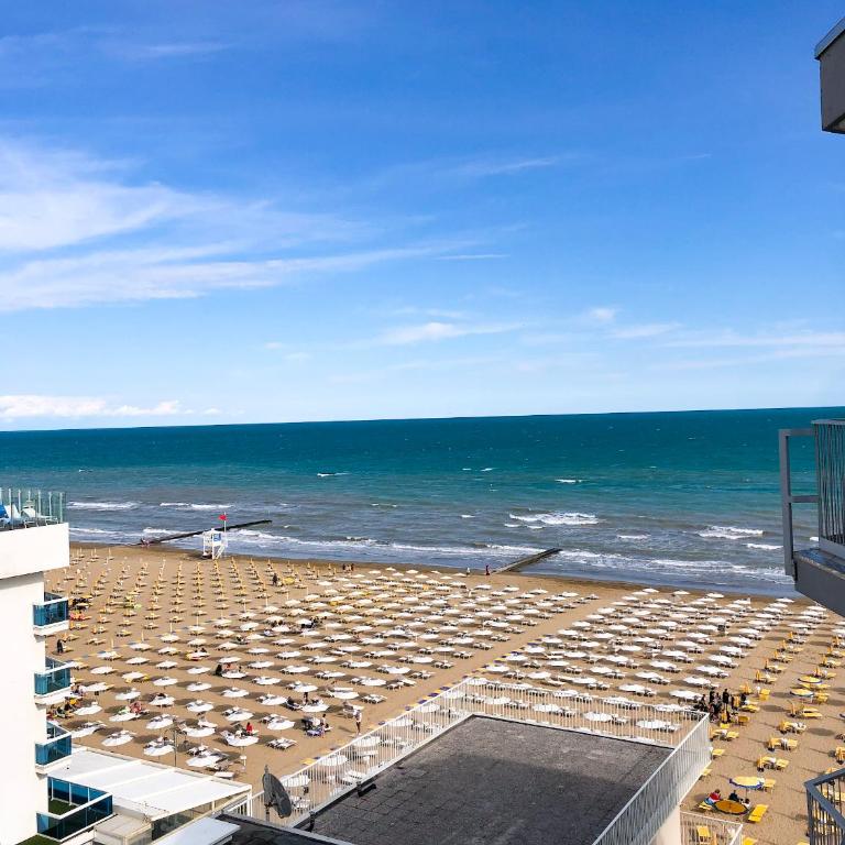 Vista Mare, Centrale - CENTRO COMMERCIALE - Appartamento con 3 Camere da Letto - 17