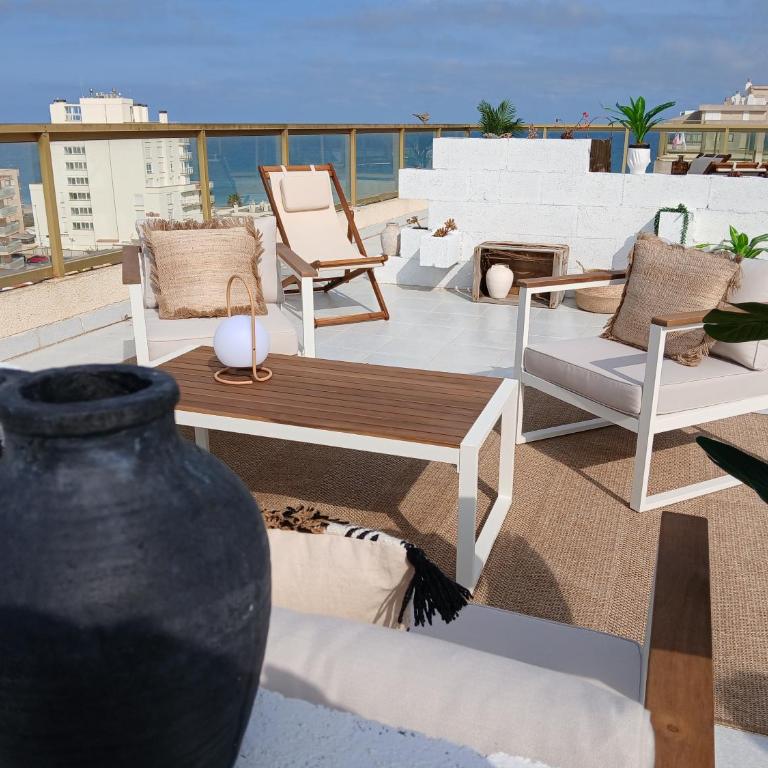 ATICO con vistas PANORÁMICAS Y GRAN TERRAZA - Apartamento de 2 dormitorios - 3