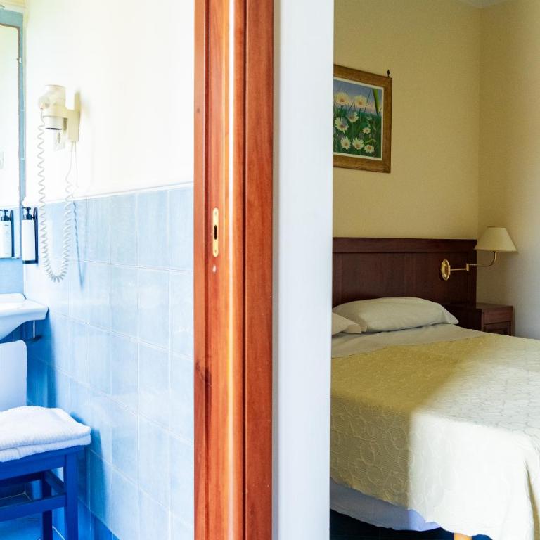 Villa Acacia - Camera Matrimoniale/Doppia con Letti Singoli - 1