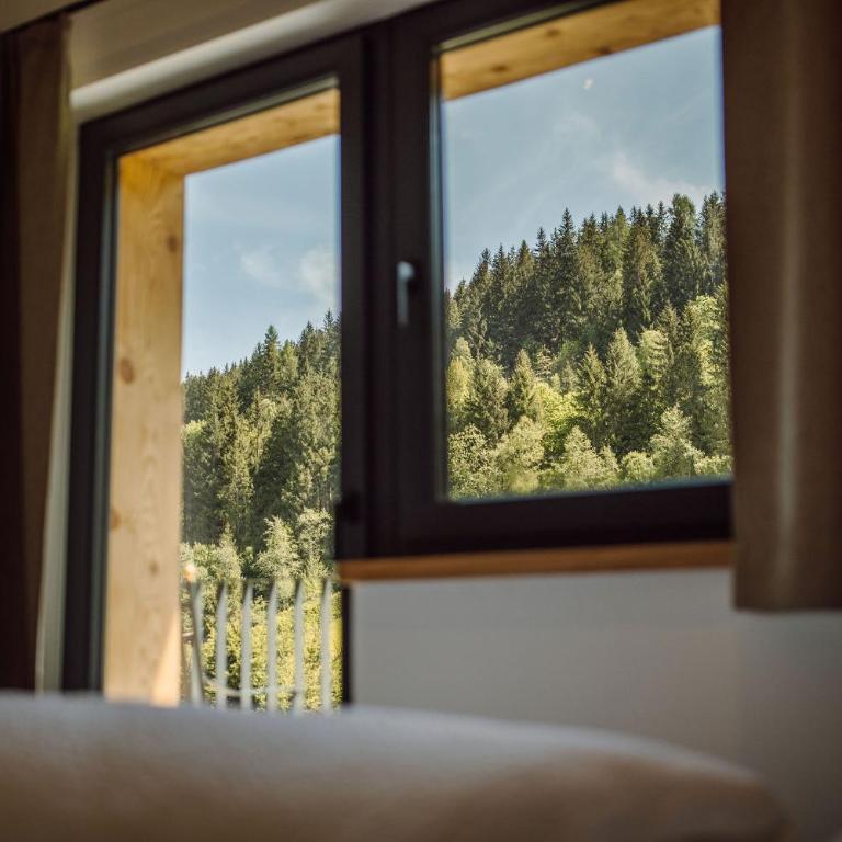 JUMA alpine living - Three-Bedroom Apartment with Balcony - 13