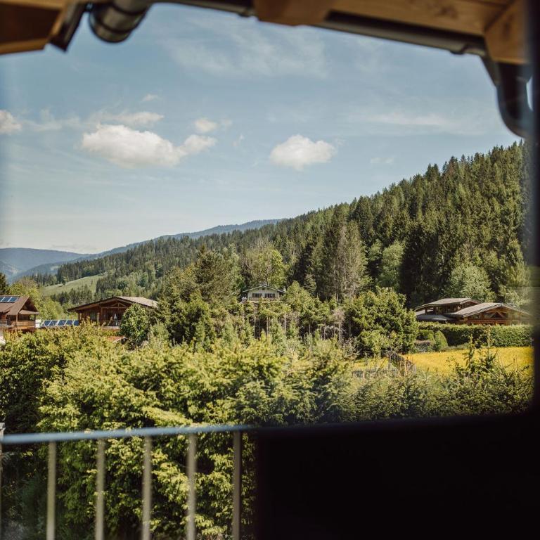 JUMA alpine living - Three-Bedroom Apartment with Balcony - 7