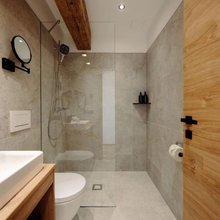 JUMA alpine living - Three-Bedroom Apartment with Balcony - 20
