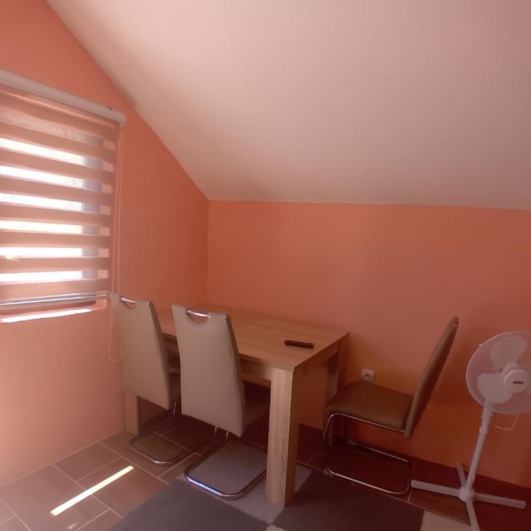 Red apartman 2 - Studio Apartman - 4