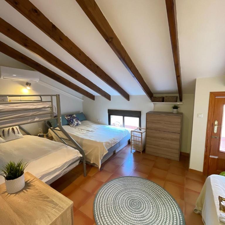 Close to beach, child-friendly townhouse with large pool - Casa con 1 dormitorio - 8