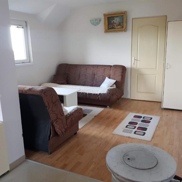 Apartmani Petrovic Tara, Kaludjerske bare - Apartman sa Pogledom na Vrt - 3