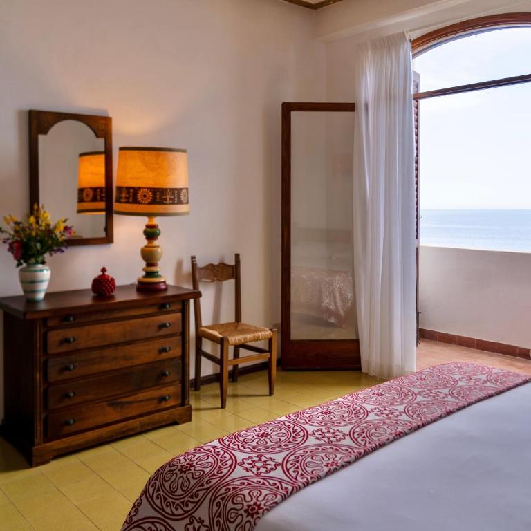 Hotel Carasco - Superior Double or Twin Room - 4