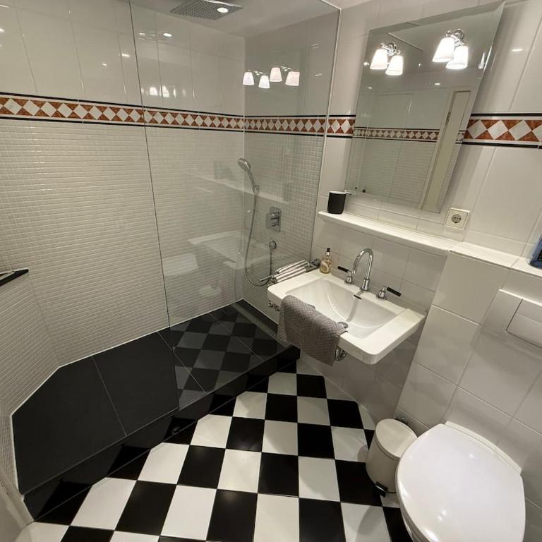 Stylish Garden Apartment in Central Munich - Studio - 9