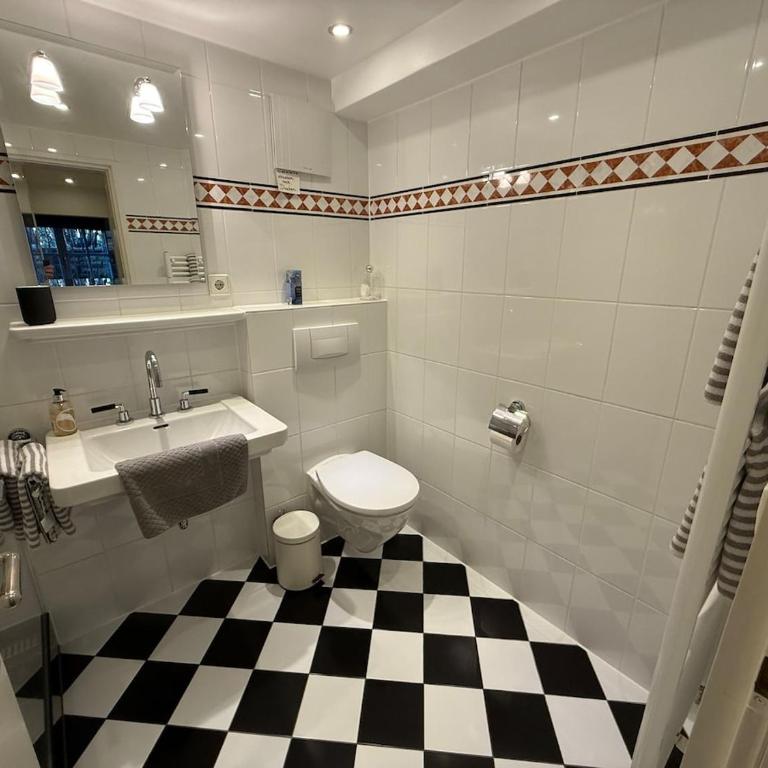 Stylish Garden Apartment in Central Munich - Studio - 10