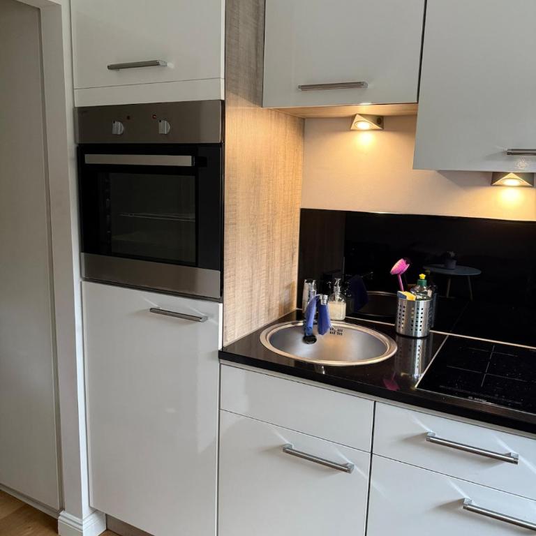 Stylish Garden Apartment in Central Munich - Studio - 12