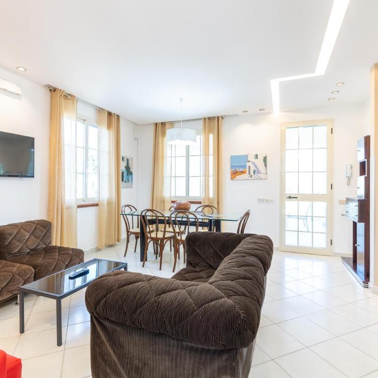Villa Arvilla with Private POOL - Casa con 7 Camere da Letto - 8