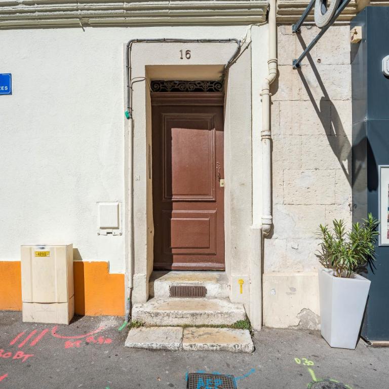 Appartement lumineux au cœur de Marseille avec balcon privé - Appartement 3 Chambres Premium avec Balcon - 18