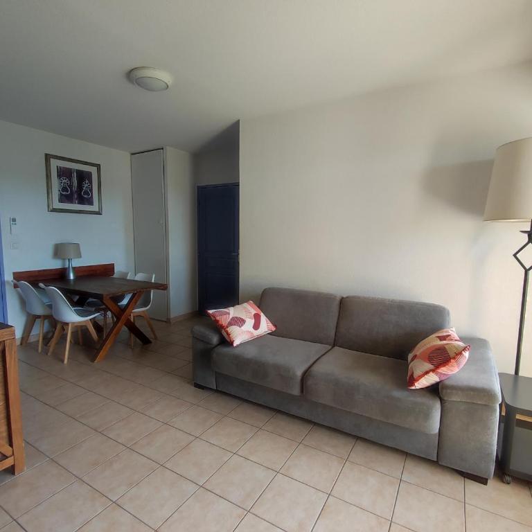 Appartement avec grande terrasse au centre ville d'Uzès - Appartement 2 Chambres - 8