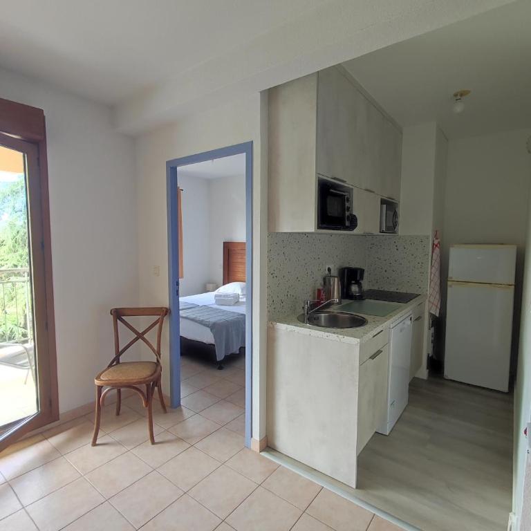 Appartement avec grande terrasse au centre ville d'Uzès - Appartement 2 Chambres - 9
