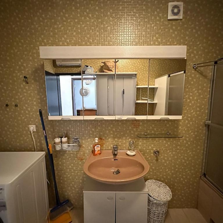 Spacious 2 Bedroom 2 Bath Flat with Large Terrace - Apartman - 23