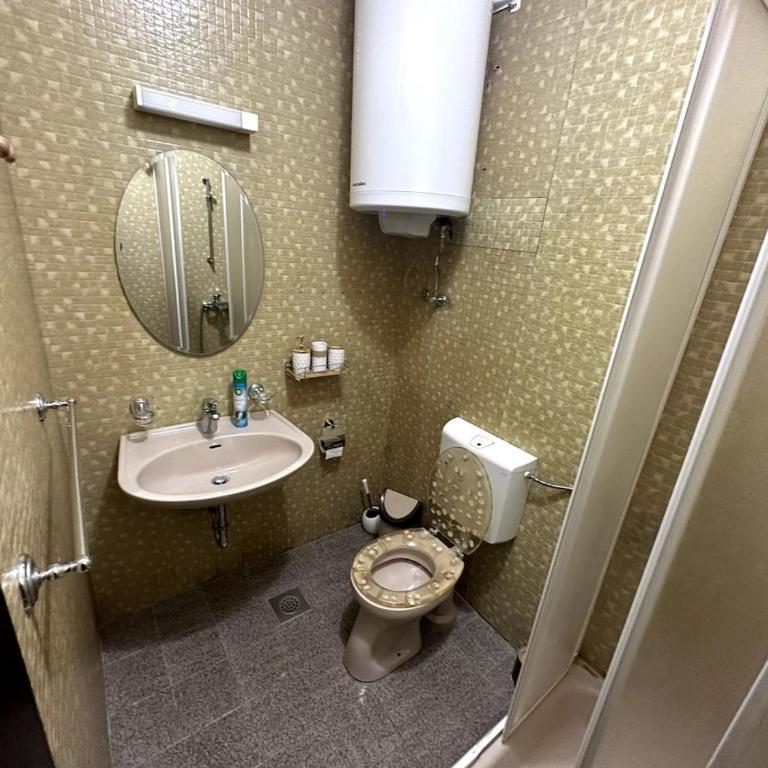 Spacious 2 Bedroom 2 Bath Flat with Large Terrace - Apartman - 27