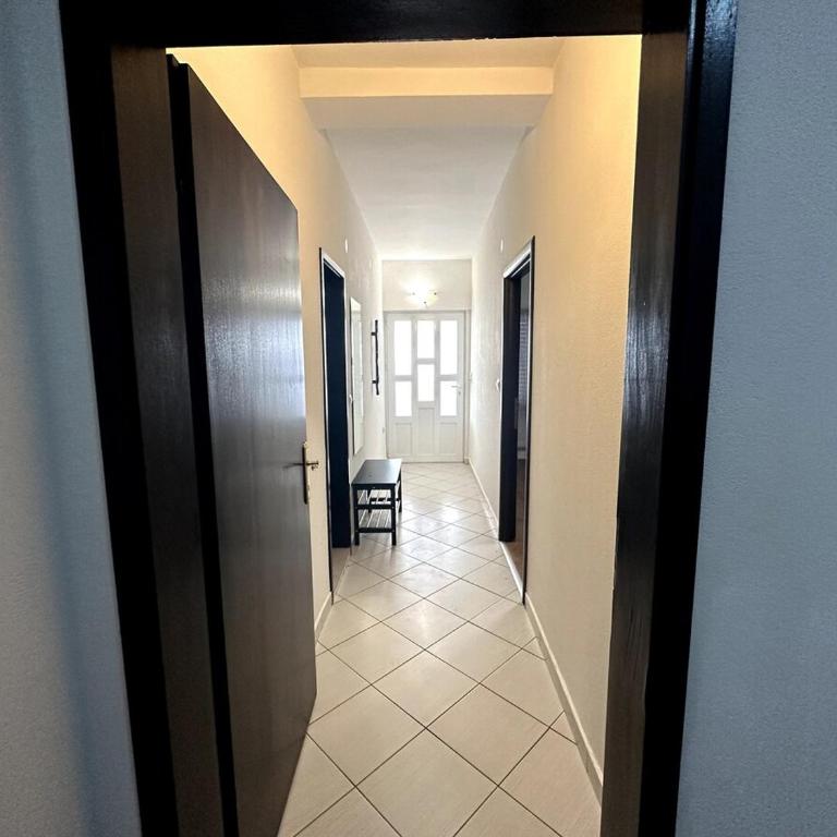 Spacious 2 Bedroom 2 Bath Flat with Large Terrace - Apartman - 30