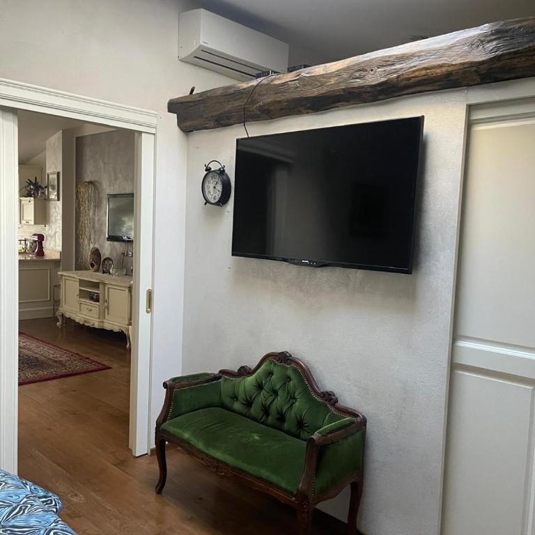 Charming House- Arezzo Centro - One-Bedroom Apartment - 27