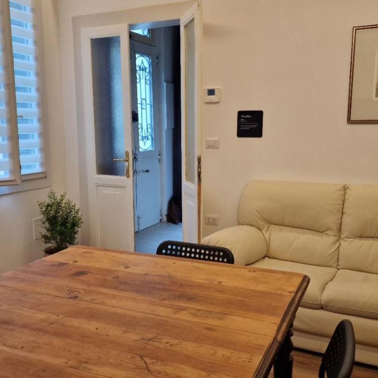 zona Ospedali - piano terra tranquillo - clima - Nina - Appartamento con 2 Camere da Letto - 8