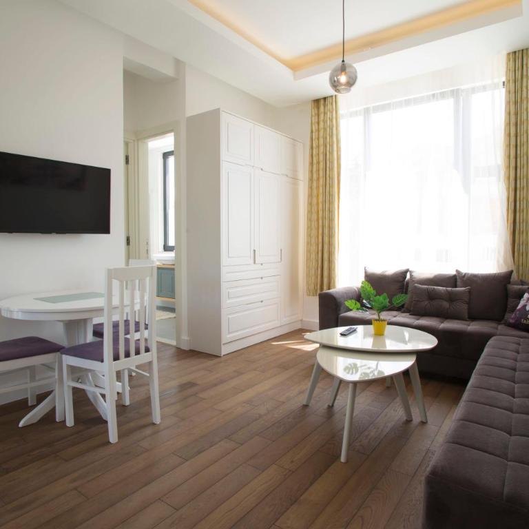 Park Residence 5 - 1 br & Parking at Tivat Center - One-Bedroom Apartment - 1