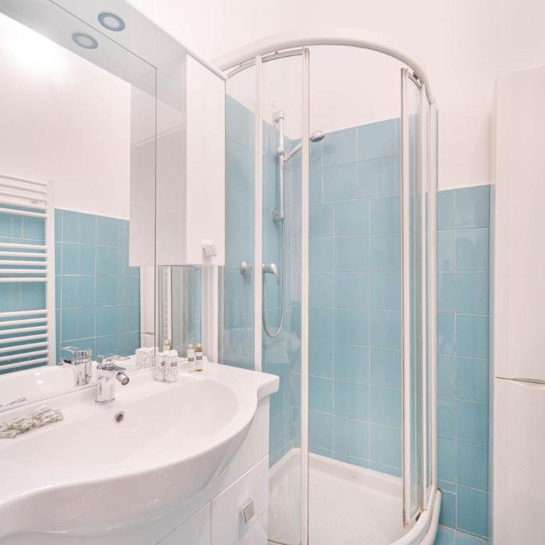 Elegant Apartment - Central, 10 Min to Duomo - Appartamento con 2 Camere da Letto - 15