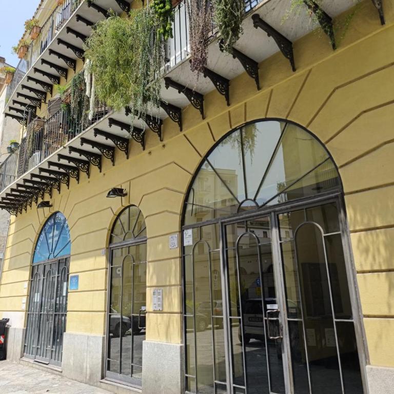Santa Maruzza - Apartment with Balcony View, 5 Min Walk to Teatro Massimo & Cathedral - Appartamento con 2 Camere da Letto - 16