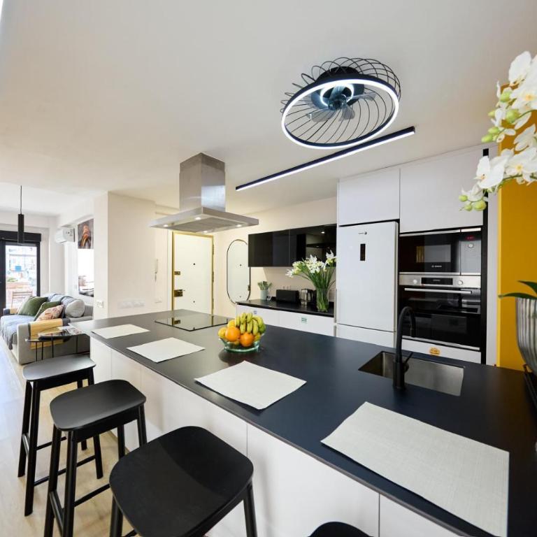 Apartamento moderno para 5 con Parking y balcón en Cartagena centro - Apartamento de 3 dormitorios - 1
