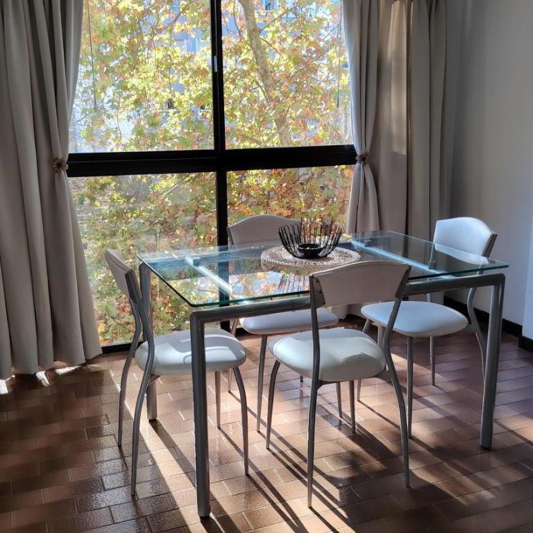 Luminoso Ambiente, con cochera en lo mejor de La Perla - Apartamento de 1 dormitorio - 3