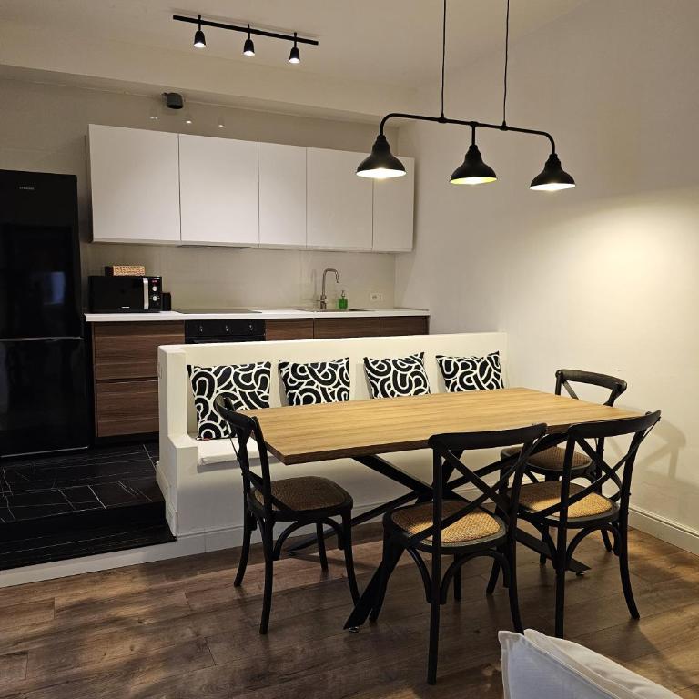 Gallipoli Elegant Stay - Appartamento con 2 Camere da Letto e Terrazza - 6