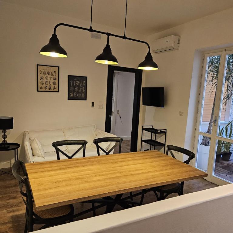 Gallipoli Elegant Stay - Appartamento con 2 Camere da Letto e Terrazza - 5