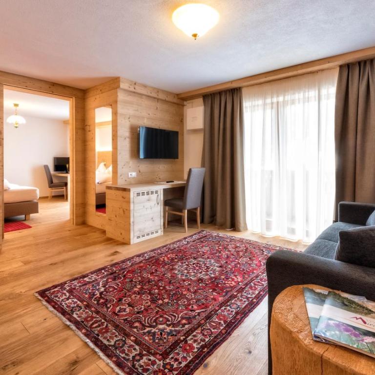 Hotel Mirabel - Suite Familiare con 2 Camere da Letto - 1