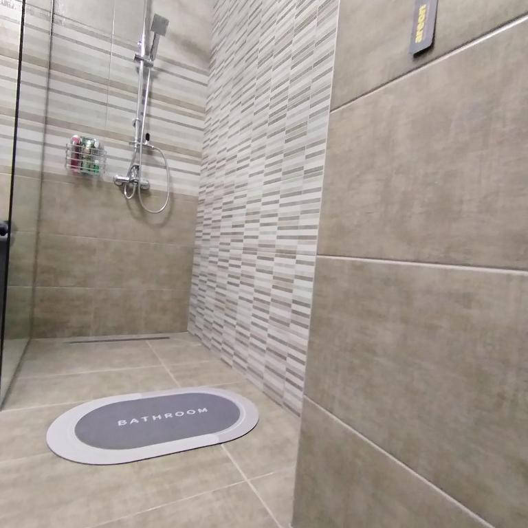 LARI Apartment - One-Bedroom Apartment - 50
