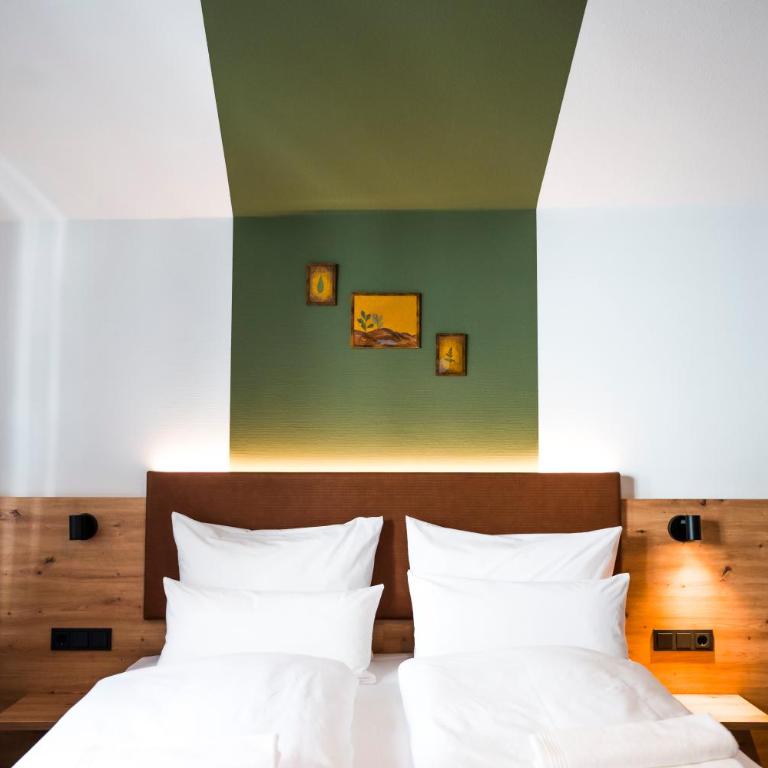 Hotel Sandkorn - Doppel-/Zweibettzimmer mit Dusche - 2