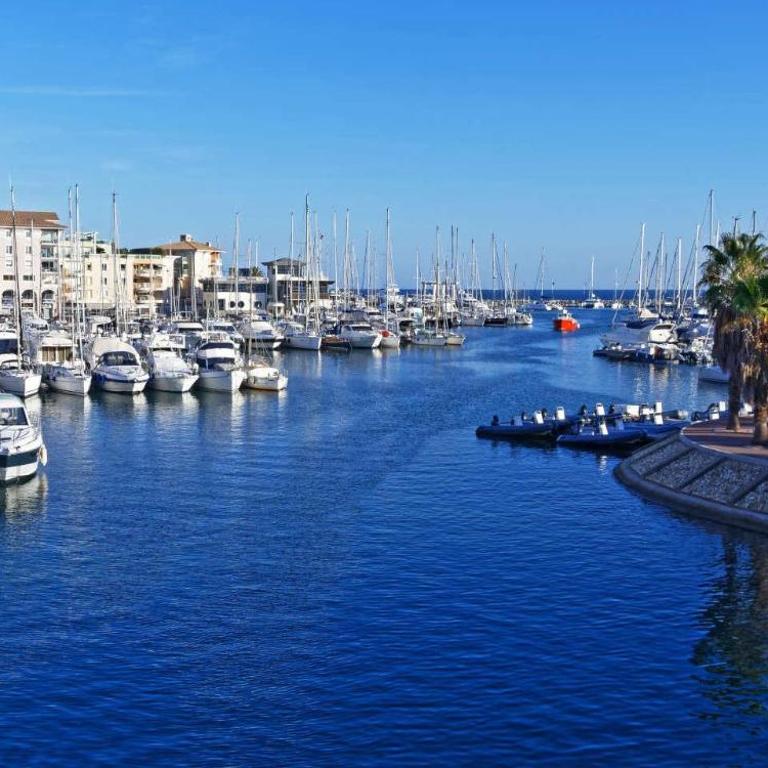 Superbe Appartement rénové à 150 mètres de la plage de Fréjus - Appartamento con 1 Camera da Letto - 12