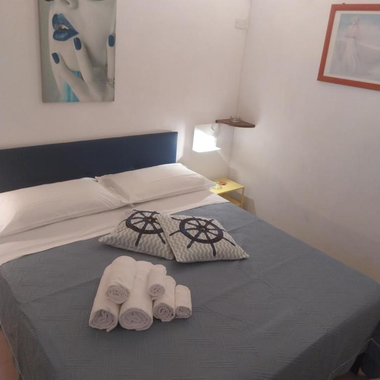 Le Rocce Holiday Rooms - Camera King - 1