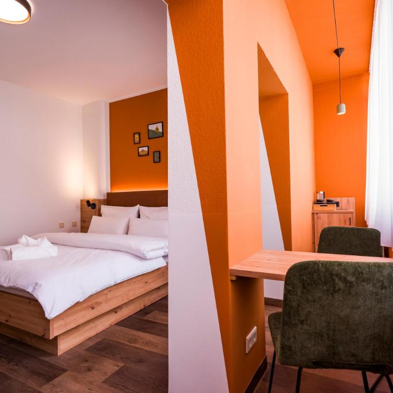 Hotel Sandkorn - Doppelzimmer mit Gartenblick - 2