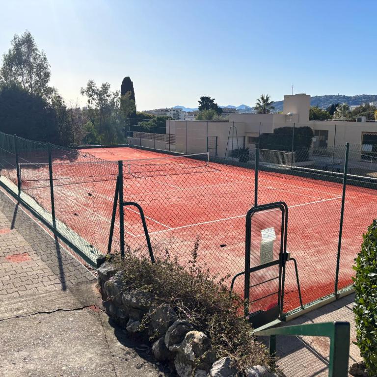 2 pièces centre Juan moderne avec piscine tennis - Appartamento con 1 Camera da Letto - 2