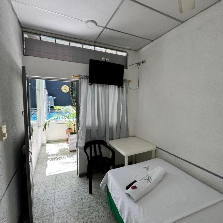 Hotel Regional - Economy Single Room - 3