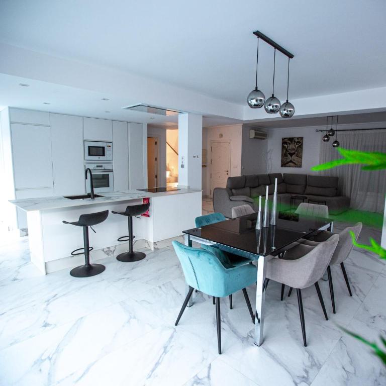 Villa Fresno with Private Pool on gated 5* Mar Menor Golf Resort - 3 Bed/3 shower/WC - Villa de 3 dormitorios - 7