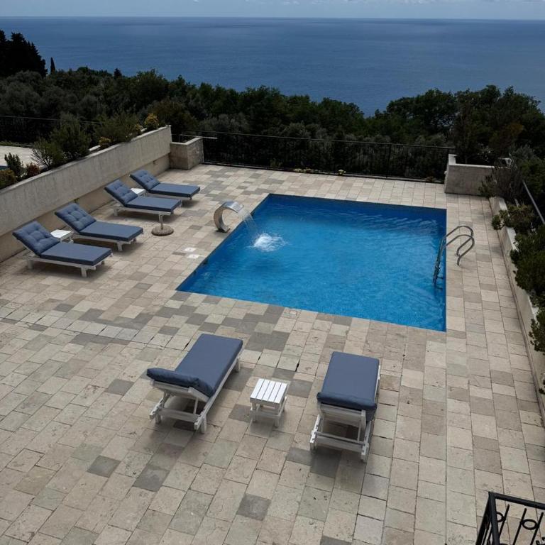 Casa Oliva Villas with Private Heated Pools and Guest Apartments-No Pool Access - Three-Bedroom Villa - 26