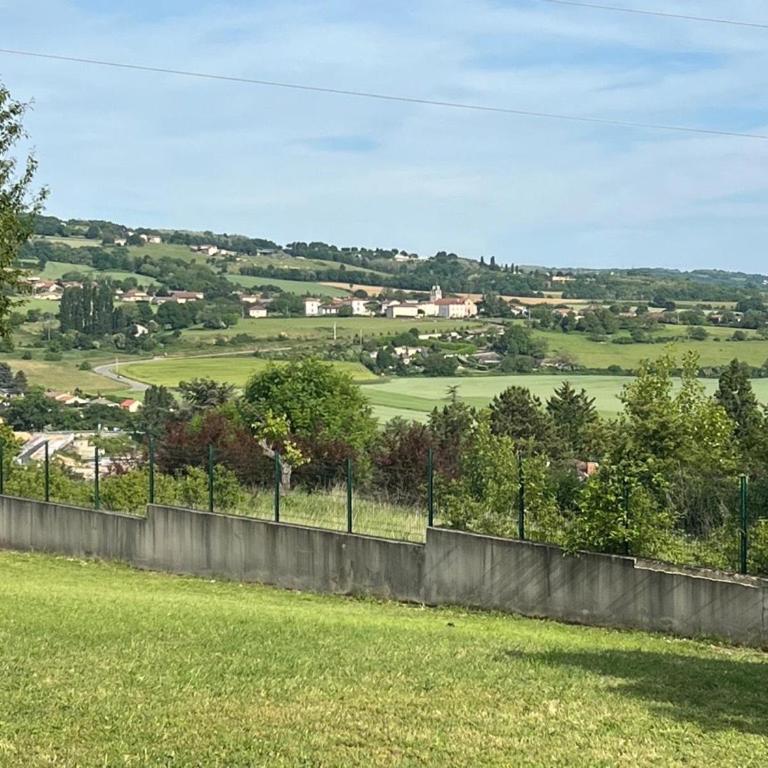 5 mn Vienne, confort et calme à la campagne - Le 2ème - Appartement 2 Chambres - 12